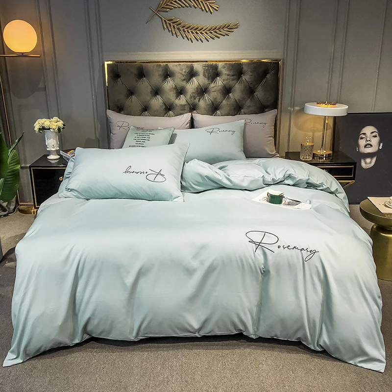 Комплект постельного белья в простом стиле из египетского хлопка с вышивкой