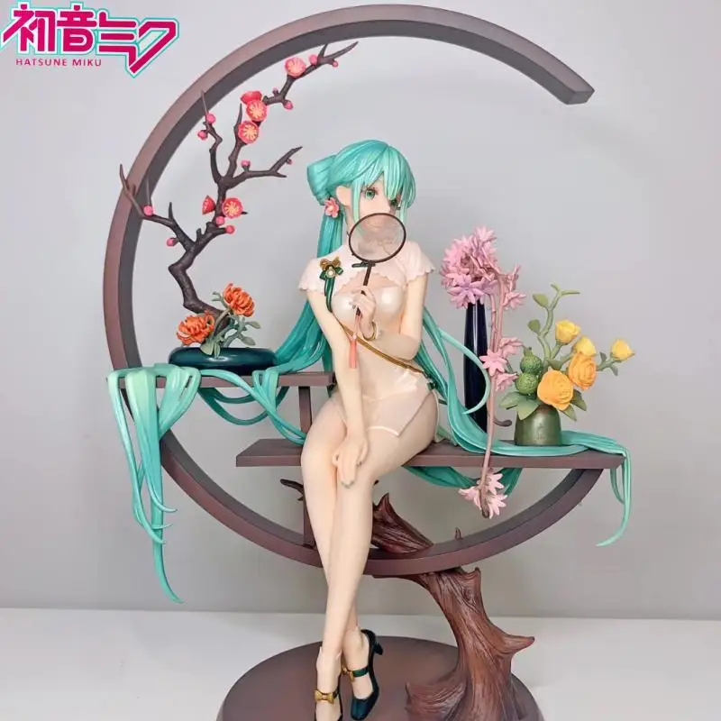 

Hatsune Miku Anime Figure Beautiful Girl Myethos Figurines Shaohua Cheongsam Hatsune Sitting Position PVC Statue Model Toys Gif