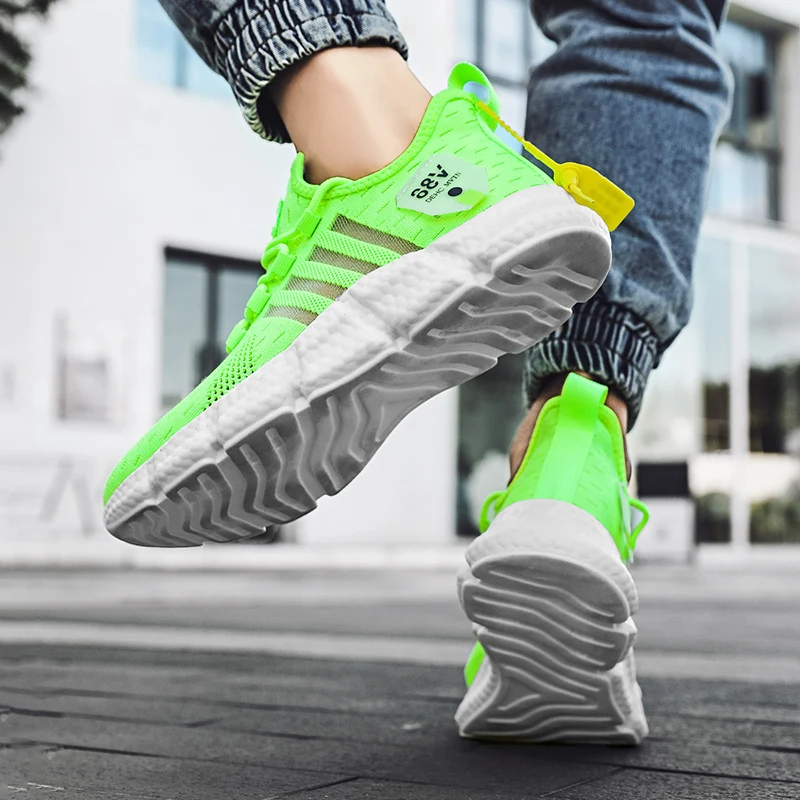 Women Sneakers Men Lightweight Soft sole jogging femle Shoes Casual Breathable Mesh Shoes unisex Lace-up tenis shoes male Summer