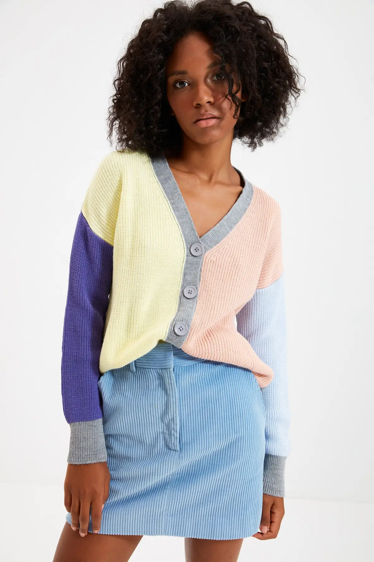 Trendyol With Color Block Knitwear Cardigan TWOAW22HI0050