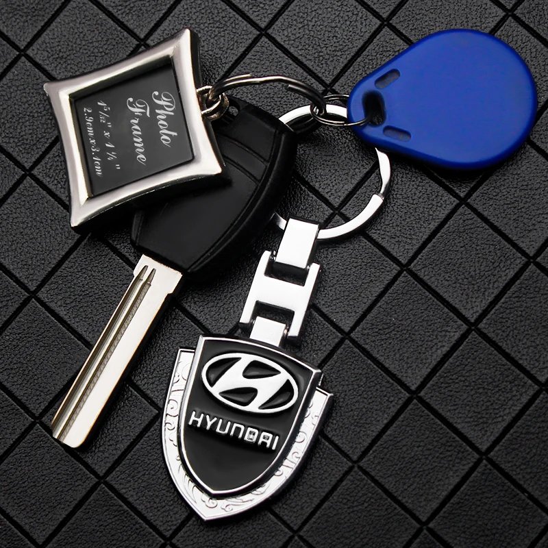 

Car Keychain 3D Alloy Metal Car Logo Shield Shaped Keyring Accessories For Hyundai i30 i20 i35 lx35 lx40 85321-26020 Sanata Etc