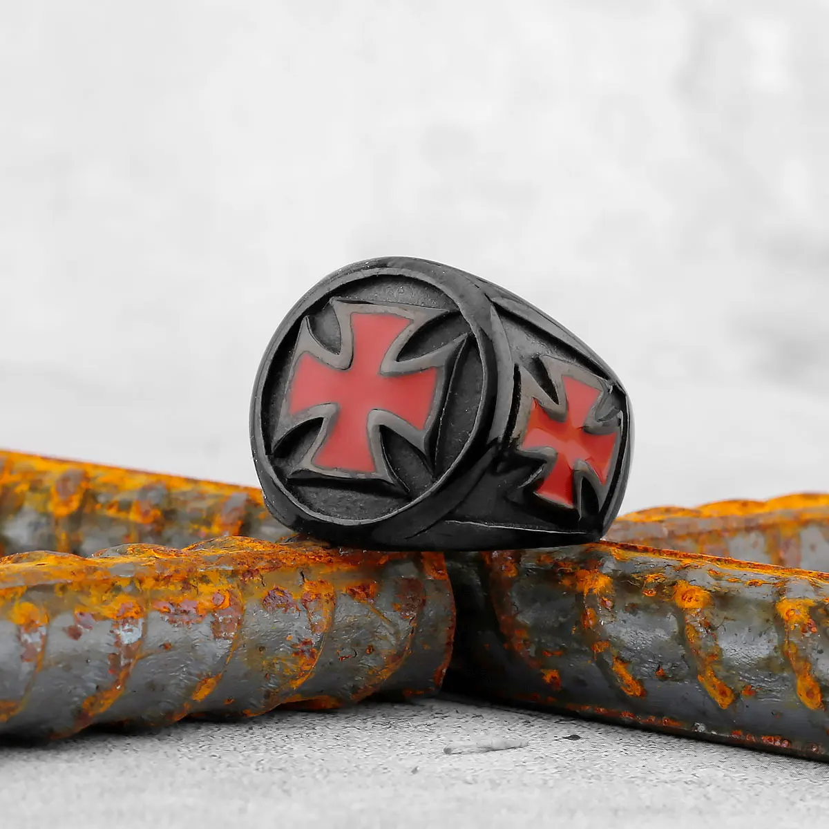 

Red Cross Black Stainless Steel Mens Rings Religion Punk Hip Hop for Man Boyfriend Biker Jewelry Creativity as Gifts Wholesale