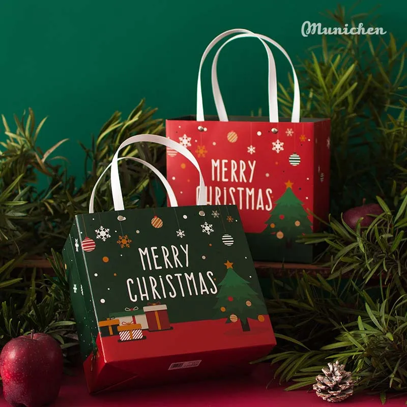 

Christmas Tree Pattern Cardboard Handbag Christmas Packaging Bag Party Biscuit Candy/Scarf Gloves Gift Bag Free Shipping