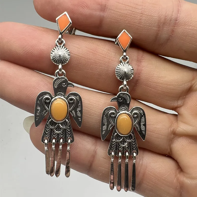 

Boho Style Extra Long Metal Eagle Pendant Earrings Fashion Ladies Inlaid Stone Gems Tassel Drop Earrings Jewelry Gifts