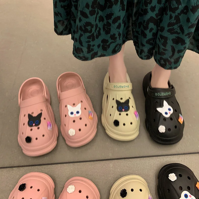 Fashion Cartoon Hole Shoes Women's 2022 Summer New Thick Bottom Cloud Feeling Baotou Half Slippers Flip Flops