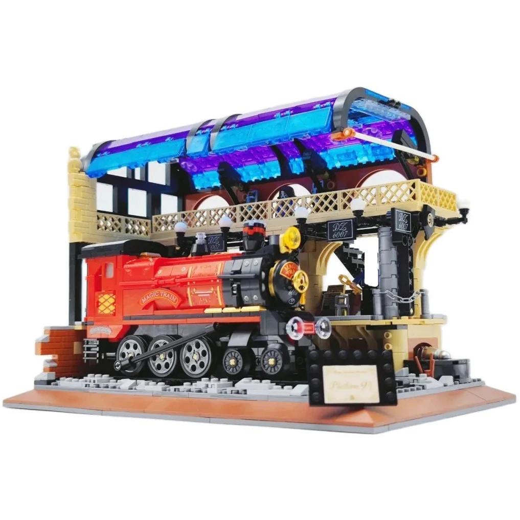 

1308 шт., Детский конструктор «Волшебный поезд»