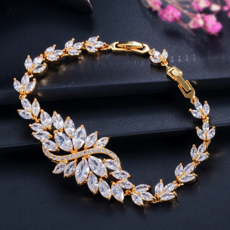 

17.5CM Length + 2.5CM Extendable Chain Charm Bracelet Hand Inlaid Zircon for Women's Evening Party Garment Dresses Accessories