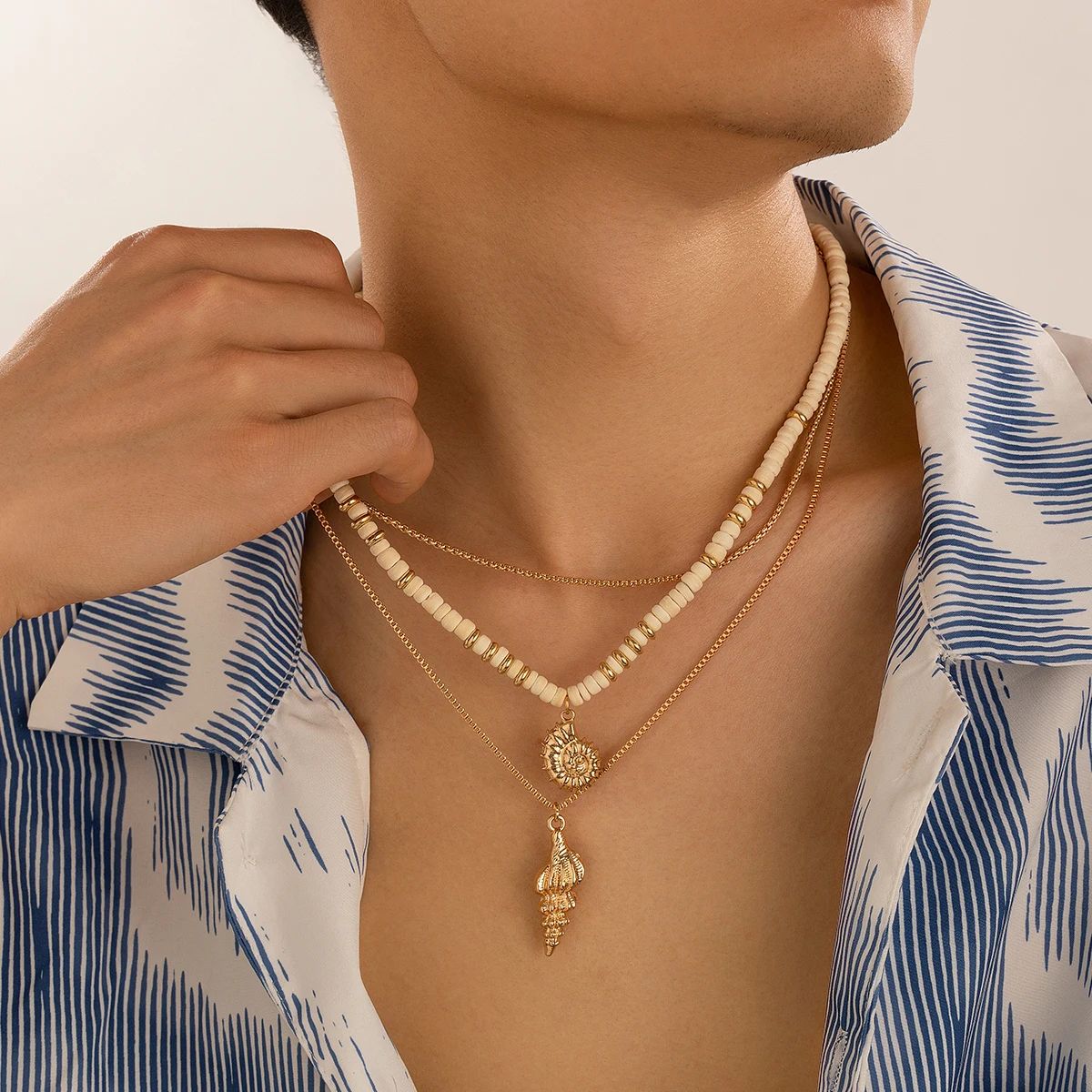 KunJoe Набор мужских колье в богемном стиле 3 шт. цвет золото искусственное ожерелье