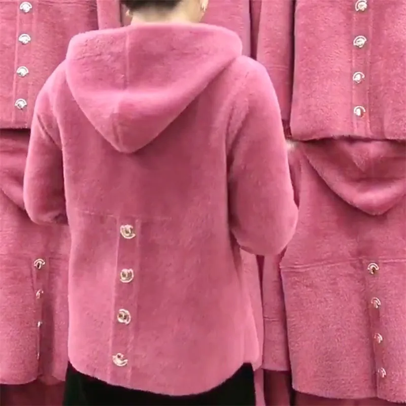 НОВОЕ бархатное пальто с имитацией норки для мамы среднего возраста осень-зима