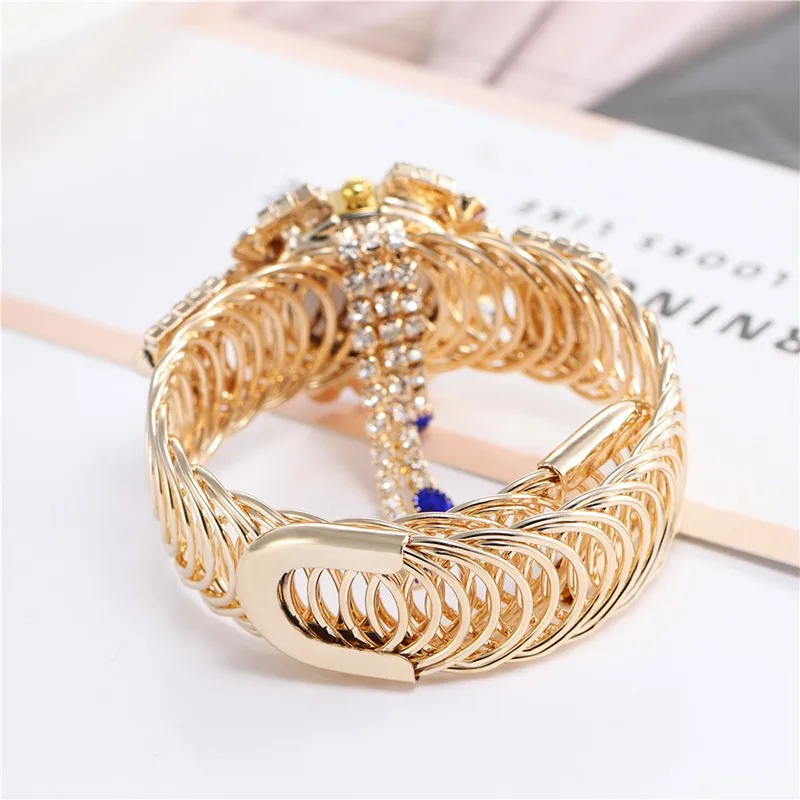 New Fashion Women's Watch Round Creative Tassel Inlaid Diamond Dial With Adjustable Strap As A Gift For Lovers
