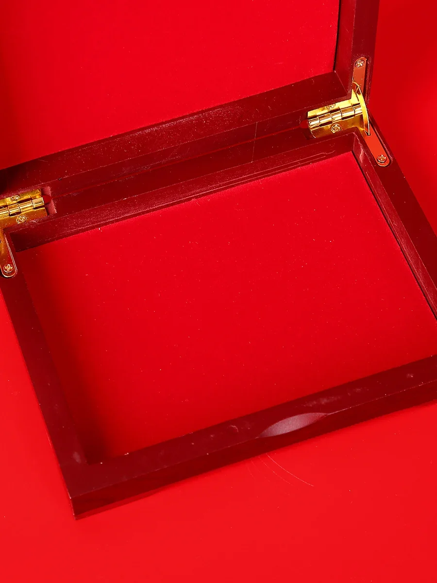 Товары для празднования коробка с сертификатом брака красная записная книжка