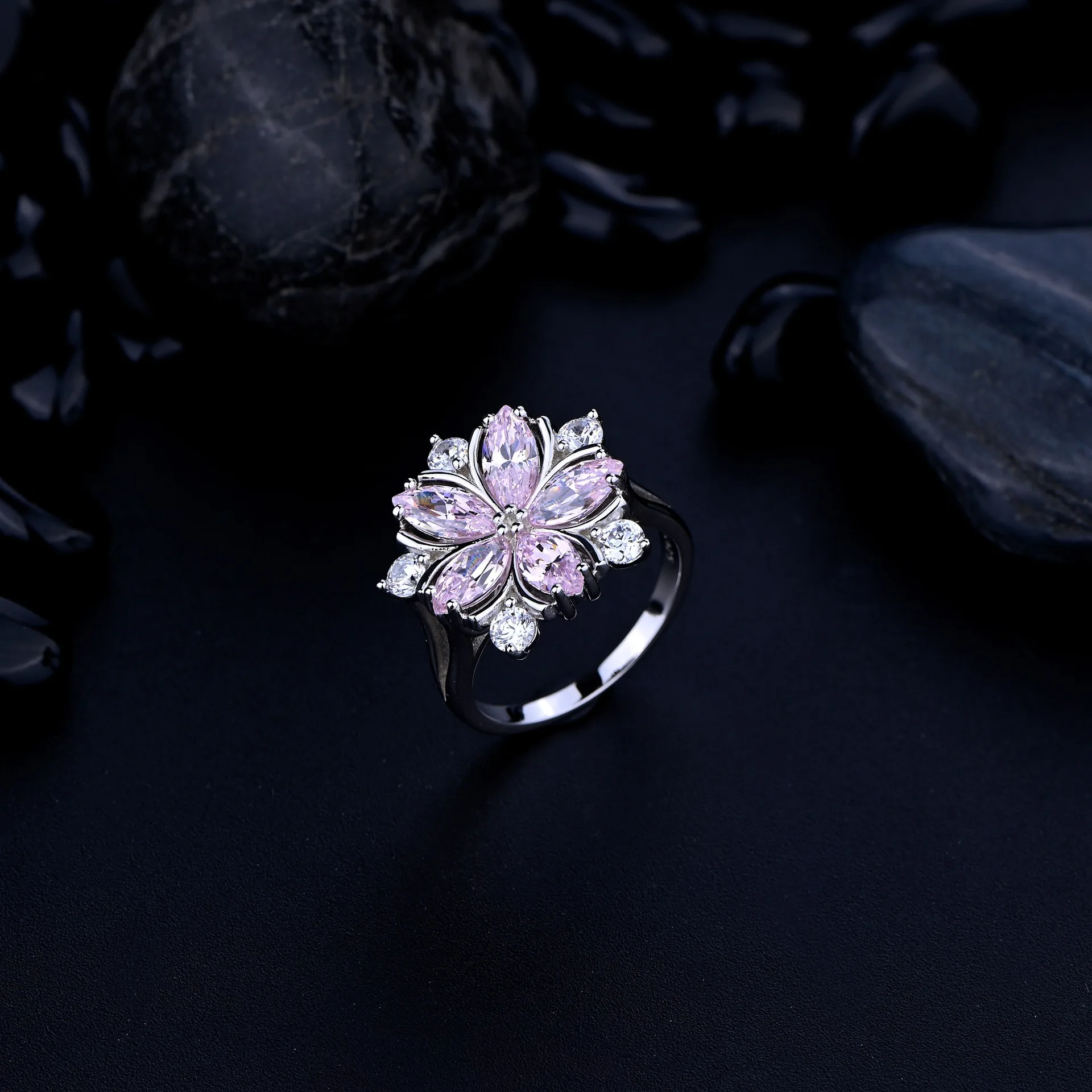 

100% 925 Sterling Silver Pink High Carbon Diamond Flower Rings For Women Sparkling Wedding Party Fine Jewelry Wholesale