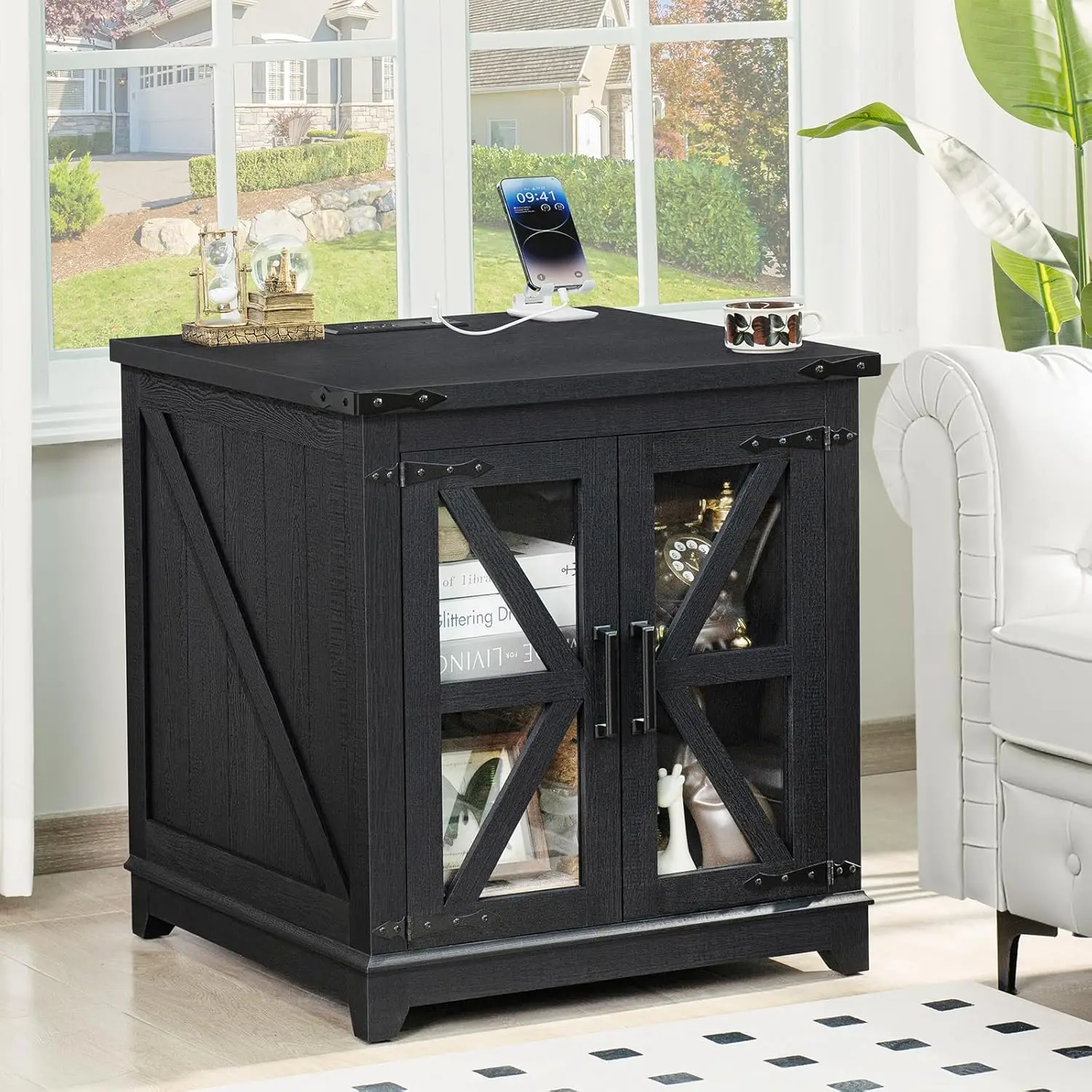 Торцевой столик для фермерского дома с зарядной станцией большой приставной