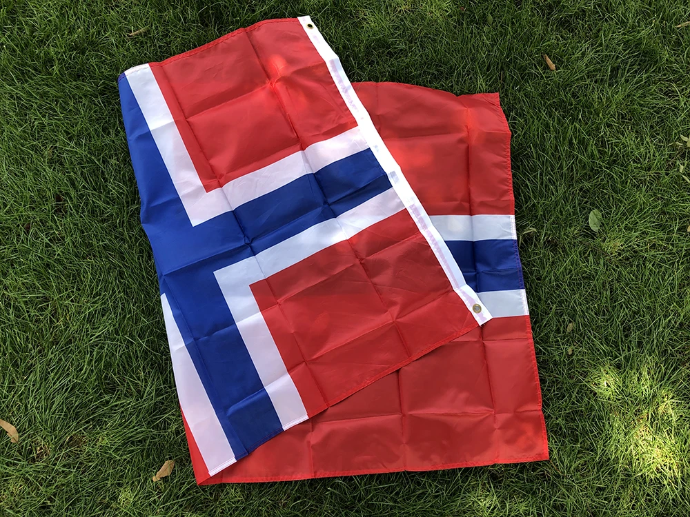 Фото Флаг Норвегии 90x150 см, Kongeriket Noreg Norge, полиэстер, стандартный, для подвешивания, баннер №5