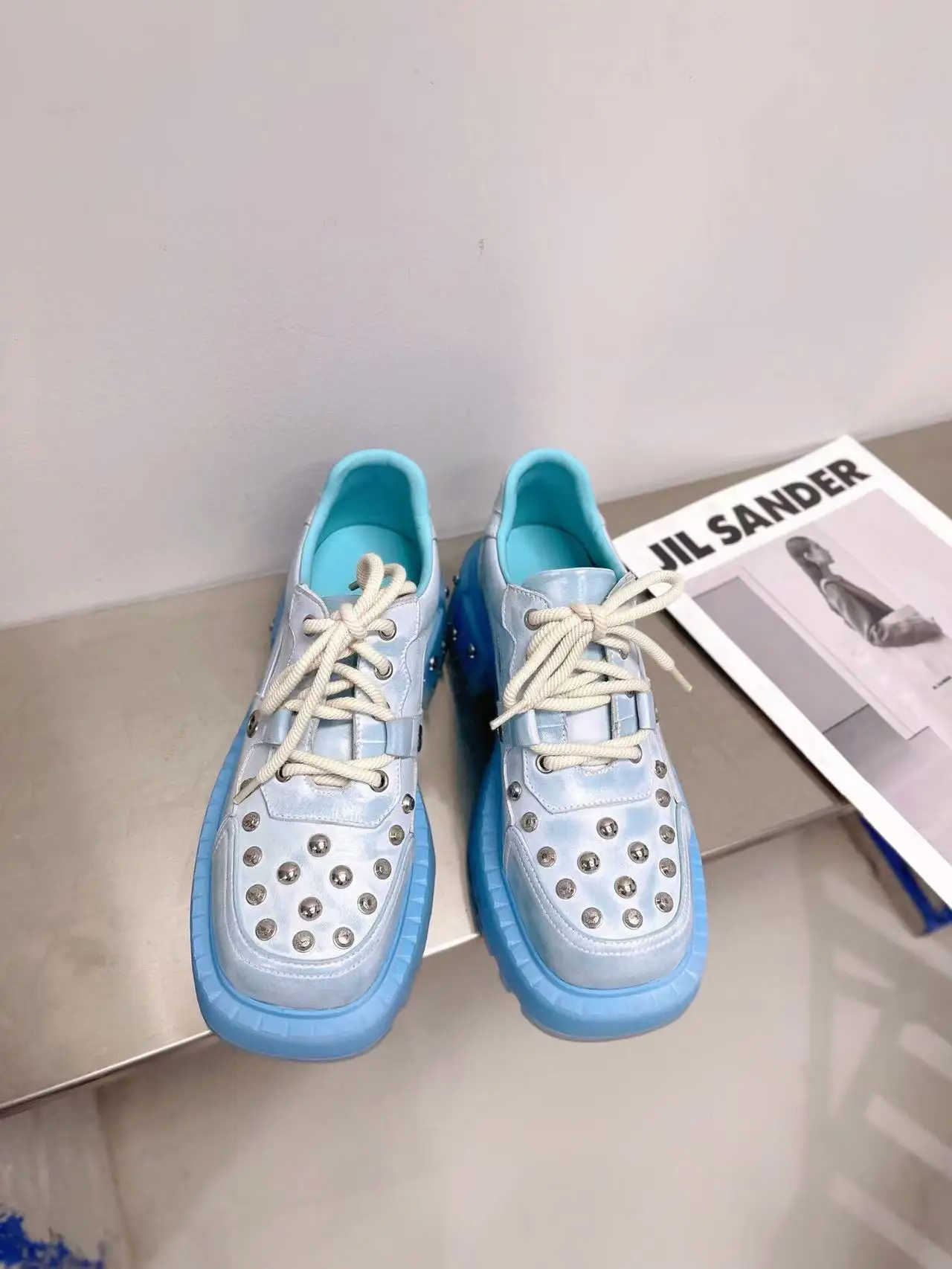 2022 New Style Flat Shoes Casual Ins Popular style All Genenue Leather  Women Sneakers Comfortable Women's shoes