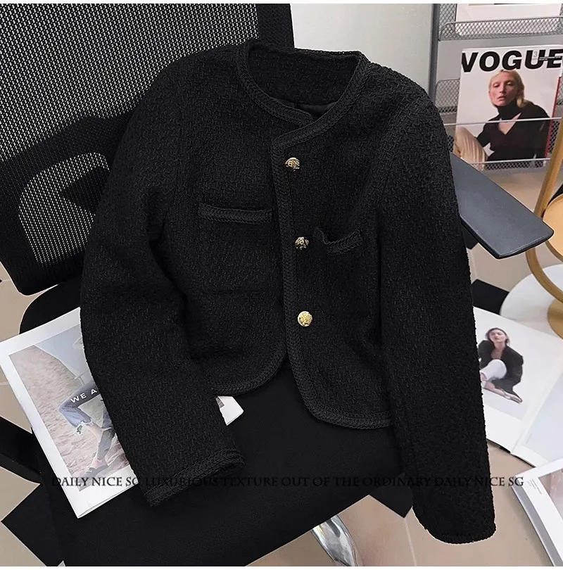 

New 2023 Autumn Winter Black Classics Tweed Jacket Coat Small Fragrant Vintage Women O Neck Golden Button Woolen Short Outerwear