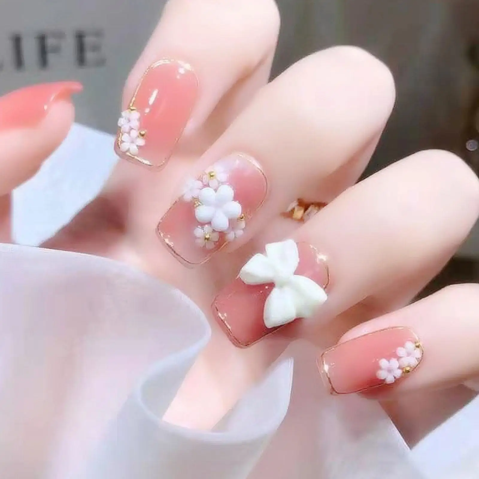 

Steel Ball Mix Glitter Nail Sequins Mixed Flower Flakes Decorations DIY Nail Supplies For Professionals Accessories Art Too A5E5