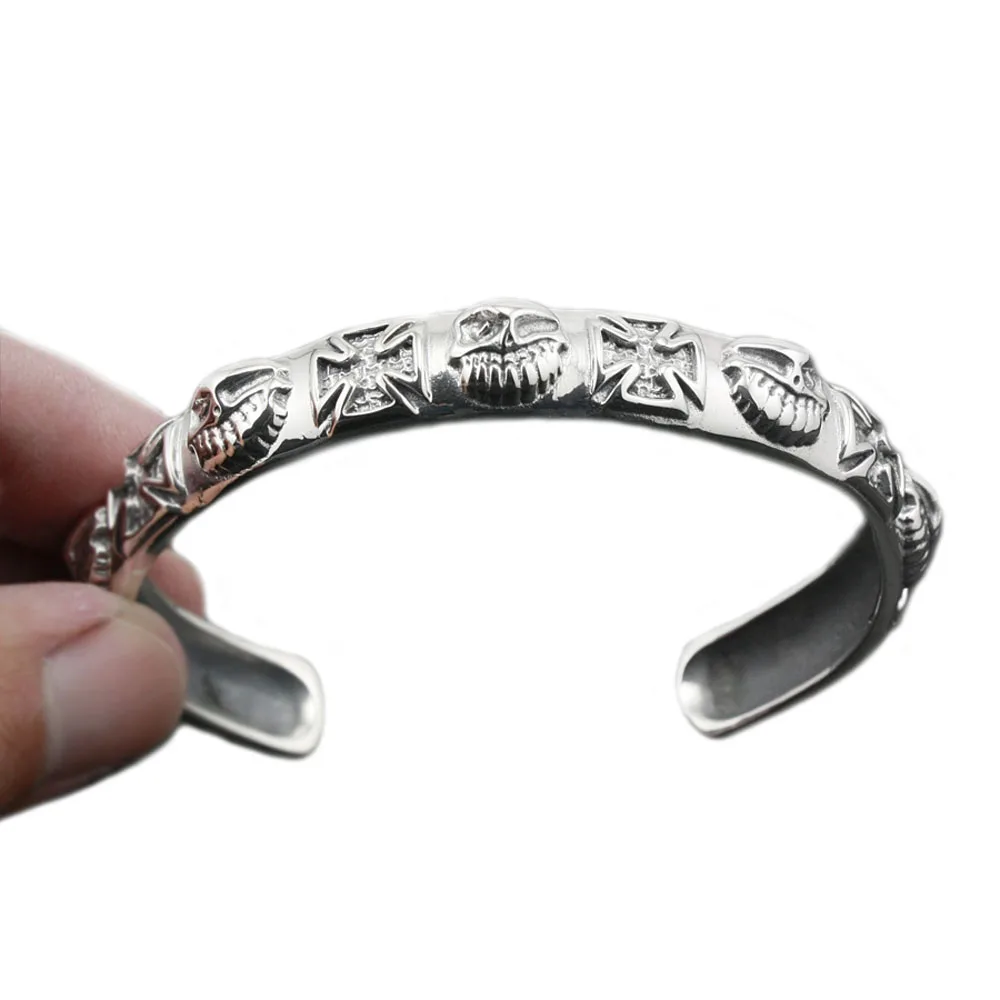 Крестообразный серебряный браслет 9A007 в стиле панк с черепом