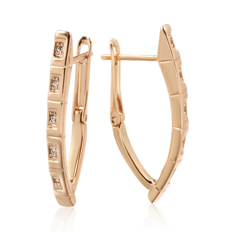 Женские серьги-подвески с фианитами