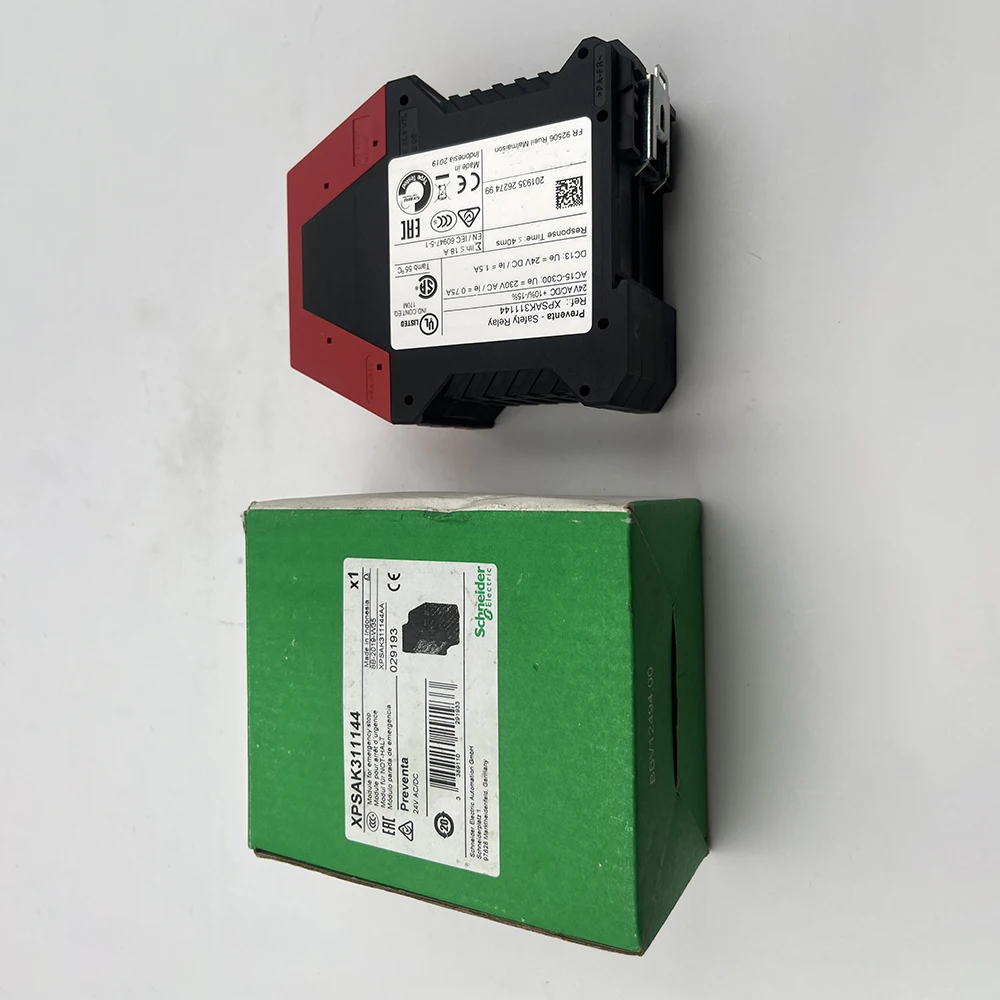 XPSAK 311144 Оригинальное реле безопасности XPS-AK для Schneider 24 В переменного тока