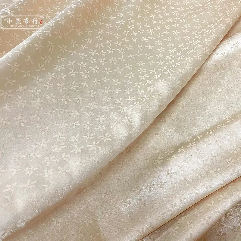 

Champagne Floral Satin Jacquard Fabric Glossy Stretch Cheongsam Fabric Satin Dress Shirt Dress
