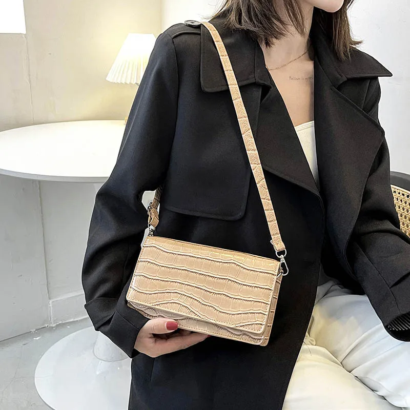 New Trend Fashion Women's Crossbody Bag Vintage Designer Female Flap Small Single-Shoulder Bag Trend Simple Messenger Bag Purse