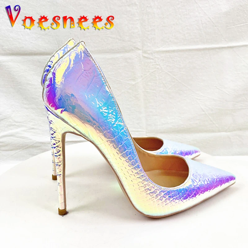 

Женские блестящие свадебные туфли, привлекательные туфли на высоком каблуке 10 см с лазерным рисунком змеи, без застежки, с острым носком, меняющие цвет, туфли-лодочки на шпильке