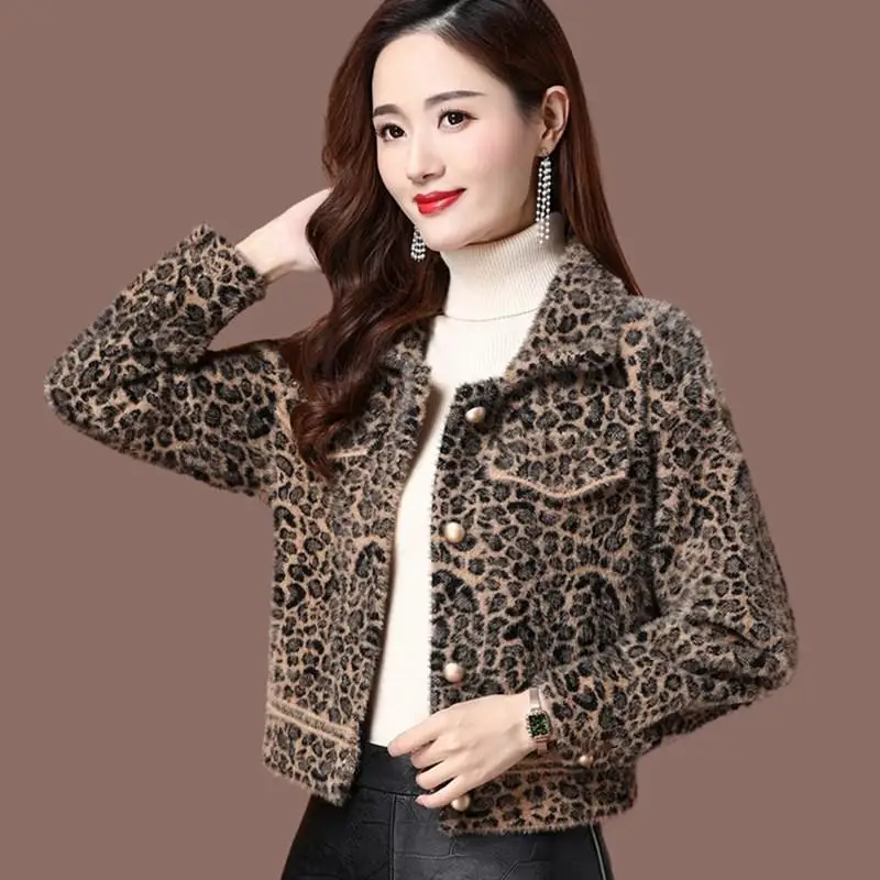 

Женская одежда на весну и осень, молодежная норковая бархатная однобортная куртка с лацканами и длинными рукавами, модная куртка с леопардо...