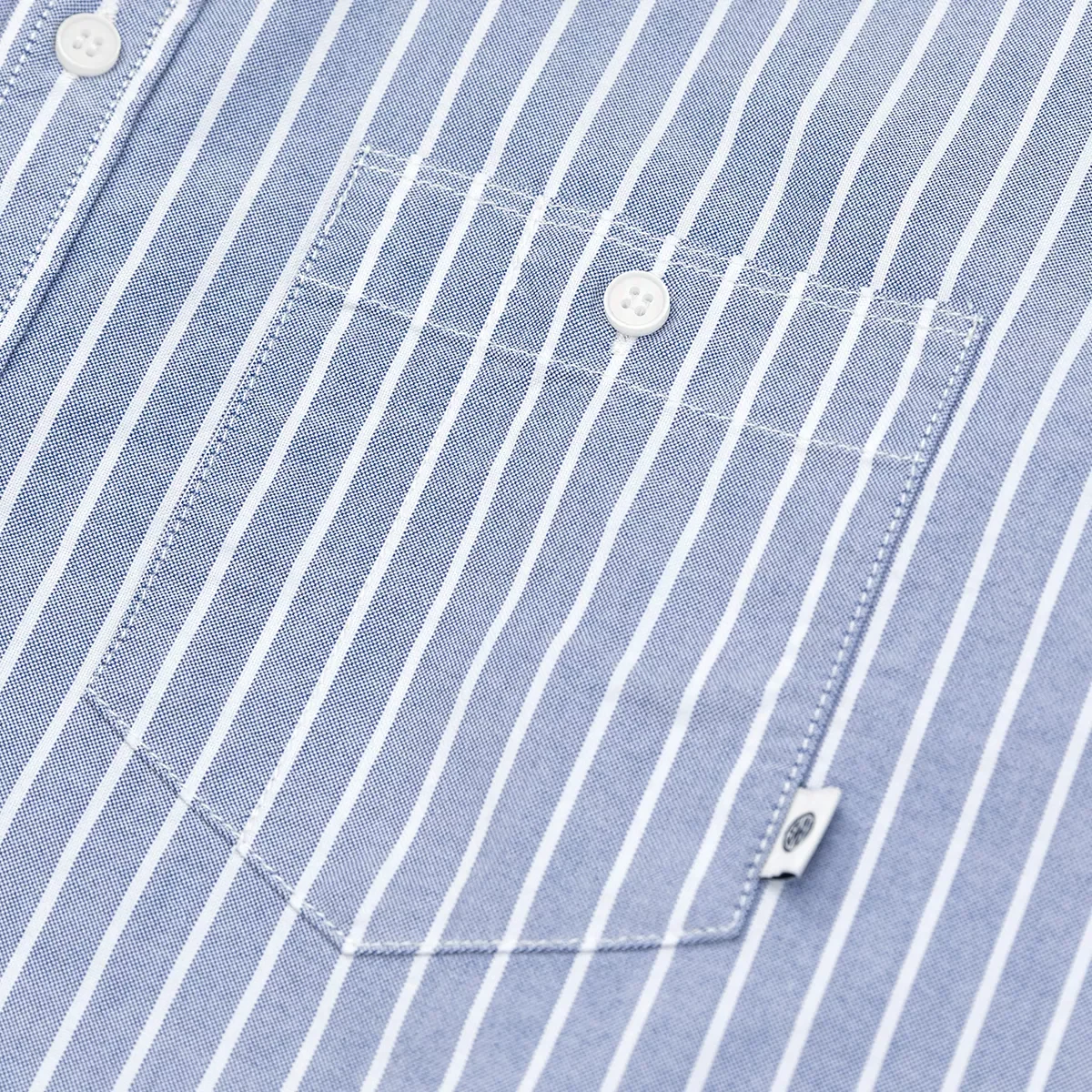 New2022 2022 Spring New Vertical Striped Oxford Shirts Men Casual 100% Cotton Loose Style Shirts Plus Size Chest Pockets Clothes