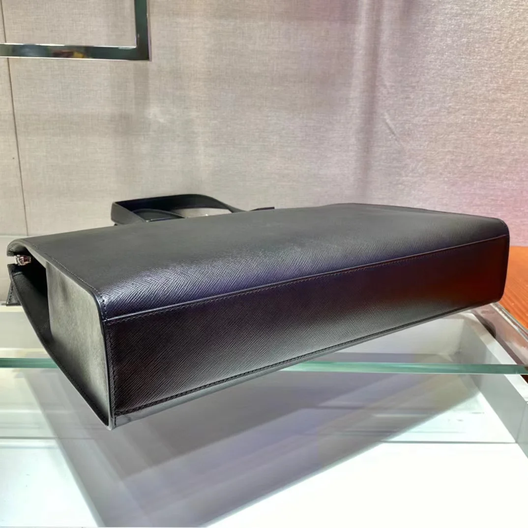 Classic Leather Briefcase Famous Brand Black Sample Smart Causal Messenger Bags High Quality Office Business Men Laptop bag