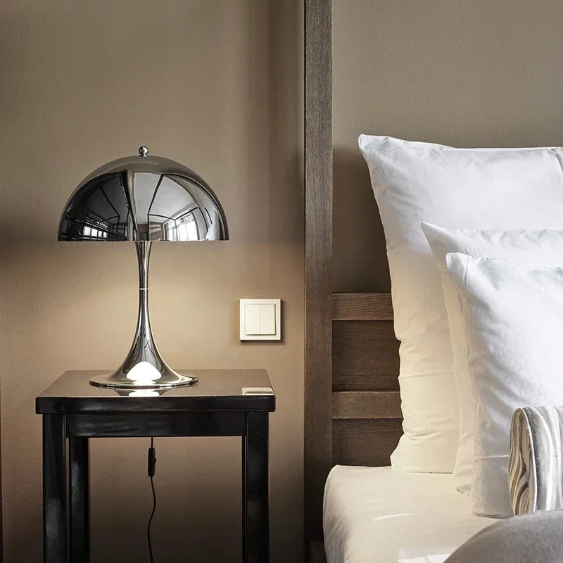 Напольная лампа в виде гриба