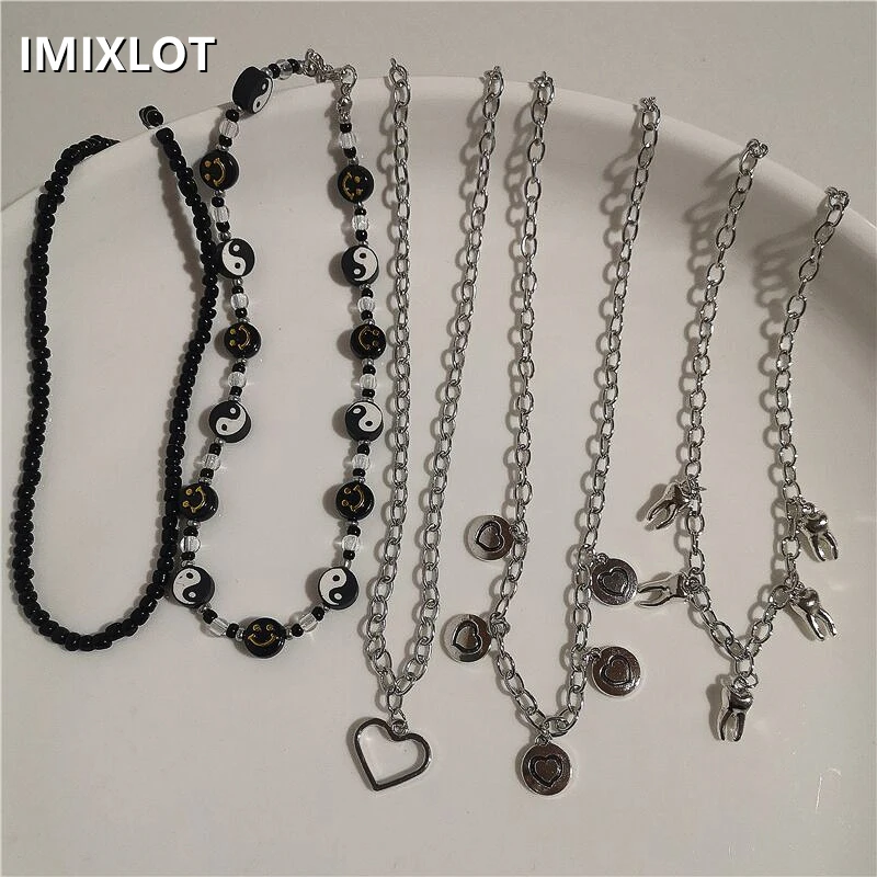 

Kpop Vintage Goth Punk Cuban Metal Heart Silver Color Pendant Choker Chain Necklace for Women Grunge Jewelry EMO Y2K Accessories