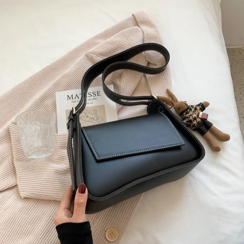 

popular retro small bag 2022 new bag female texture Minority single shoulder small square bag designer bags bags for women