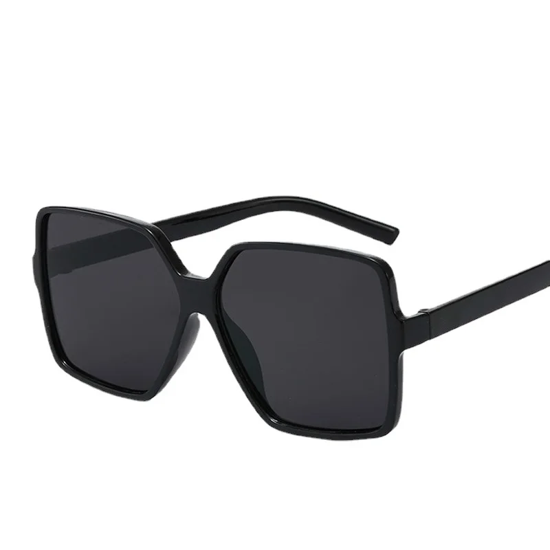 

Солнцезащитные очки унисекс, квадратные темные очки большого размера, в черной оправе, с градиентом, в стиле хип-хоп, с цветными линзами