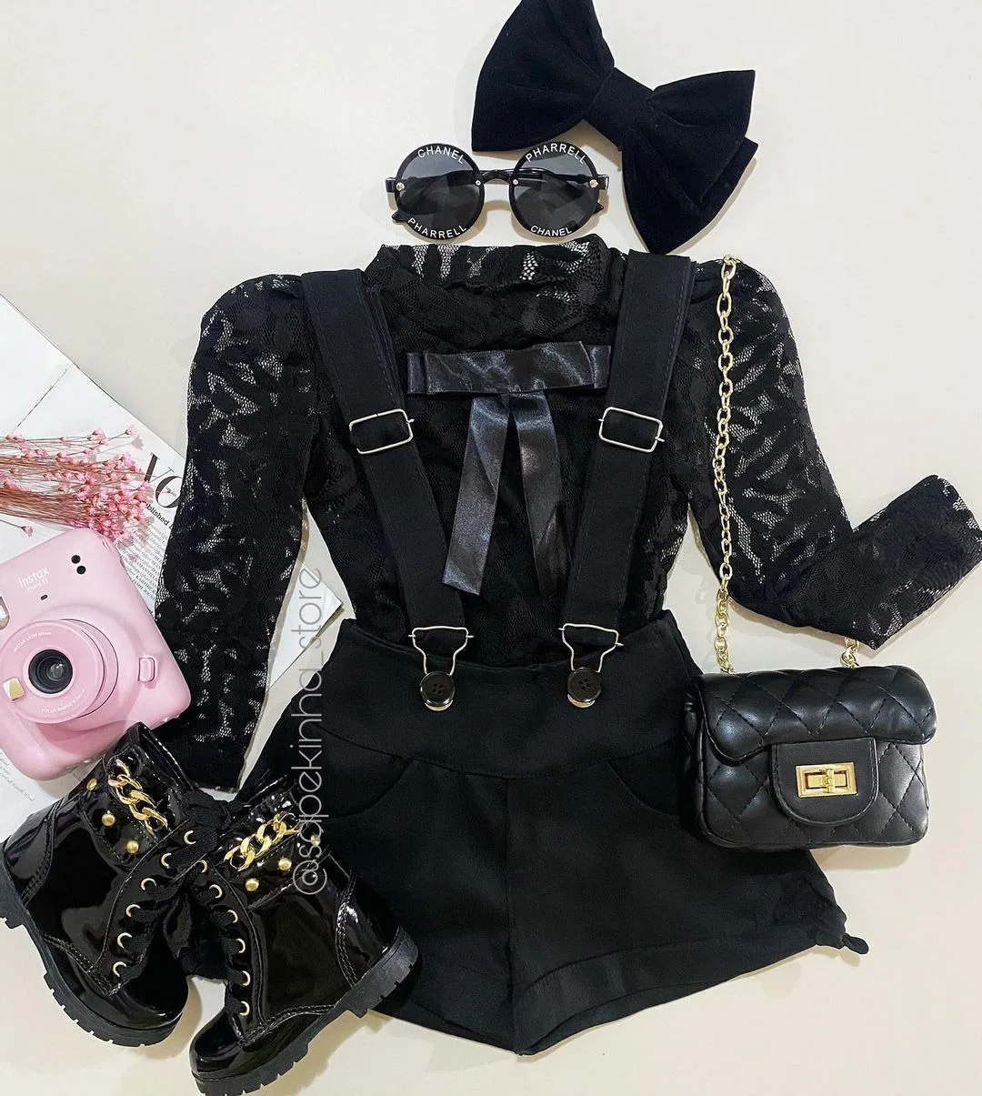 

Комплект детской одежды для девочек, осенняя кружевная Сетчатая футболка с длинным рукавом для маленьких девочек + шорты на бретелях, компл...