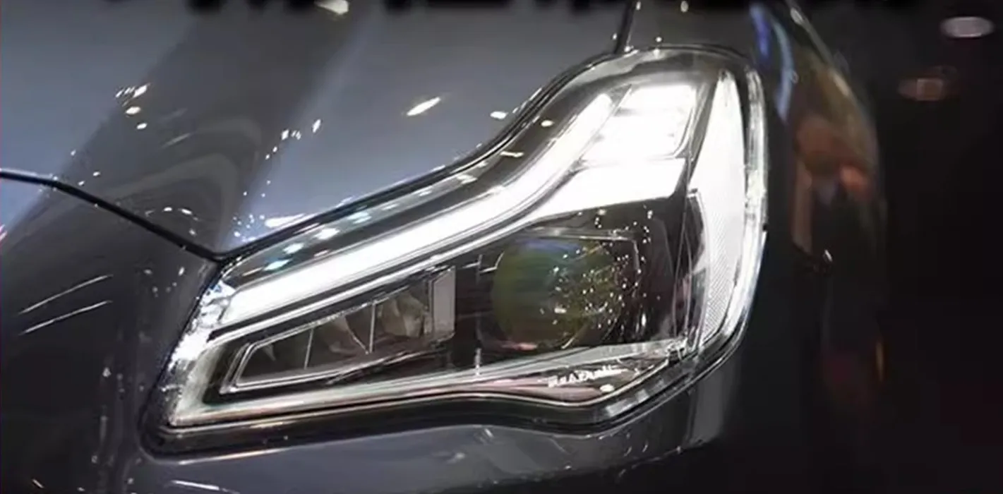 Передняя фара для Maserati Quattroporte