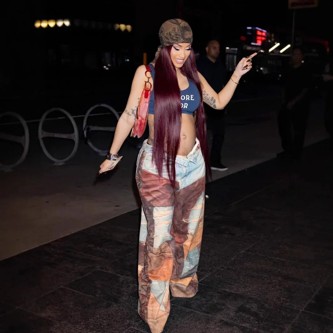 Новинка весны 2025 года грязные ковбойские кожаные брюки с железной цепочкой и 3D