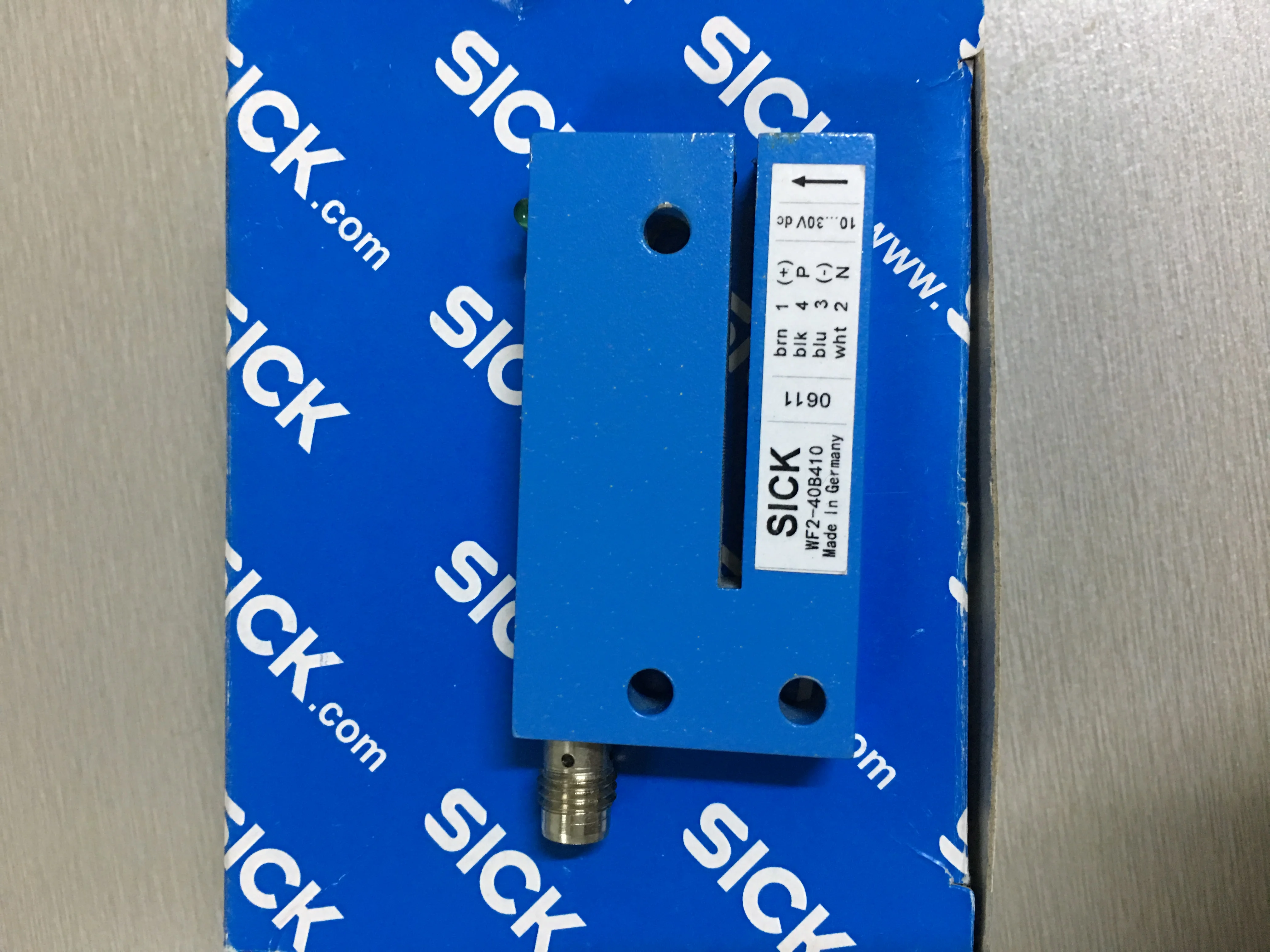 FREE SHIPPING %100 NEW WF2-40B410 Label sensor