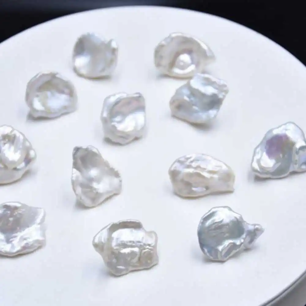 

15-20MM white freshwater petal pearl earrings 18K anti-allergy Halloween Ear stud Women Wedding Jewelry Party Classic