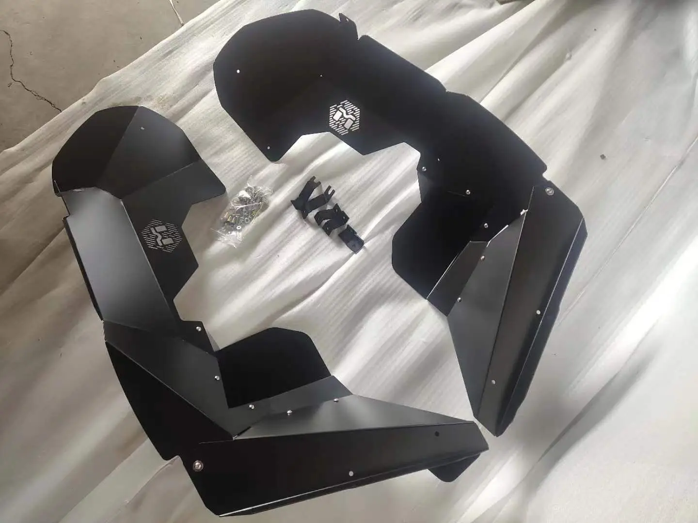 

Переднее внутреннее крыло для jeep wrangler JL 2018 +