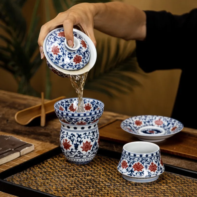 Цзиндэчжэнь Qitang синий и белый фарфор глазурованный красный набор ветвей