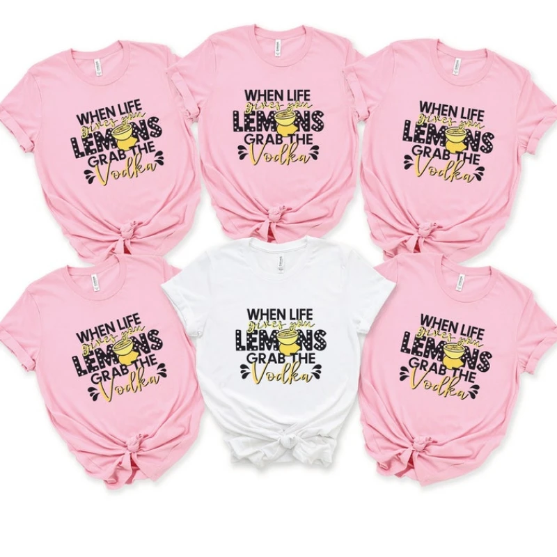 

Футболка с надписью «когда жизнь дает вам лимоны», летняя вибрация, рубашка для девичника, футболки для девочек на выходные