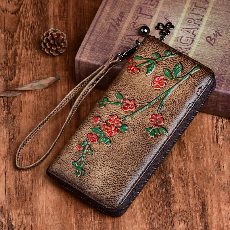 Personalized Long Purse New Styles Vegetable Tanned Leather Long Ladies Purse Retro Embossed Clutch Wallet Long