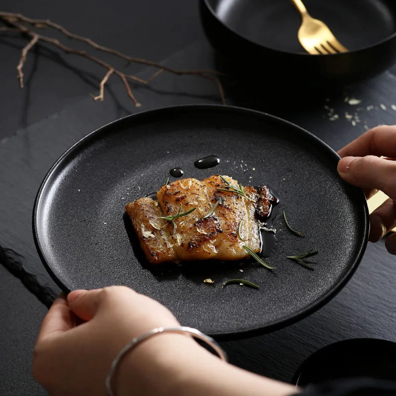 

1PCS Black Ceramic Dinner Steak Plate Porcelain Pasta Salad Snacks Dishes Wedding Gift Round Kitchen Tableware 8-10 Inch W4859
