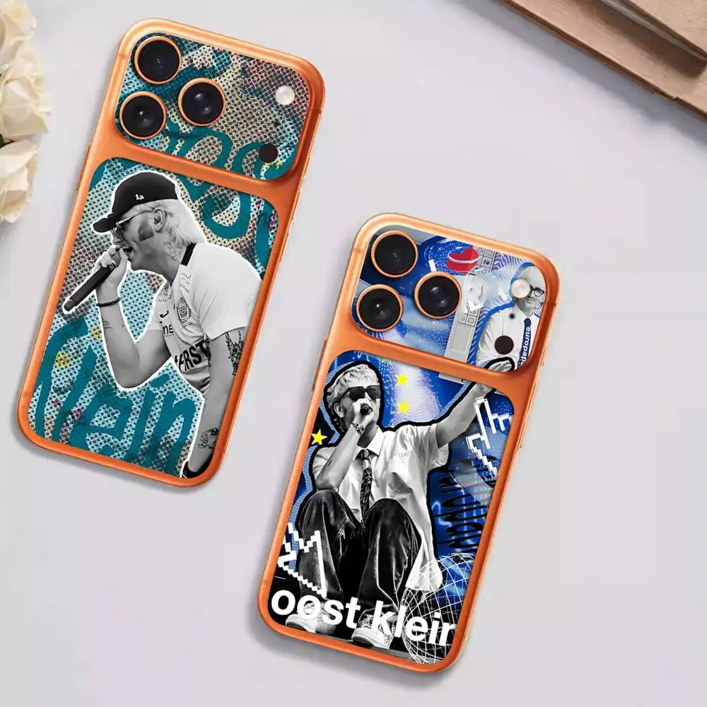 Фото Защитная наклейка-деколь Dutch Singer J-Joost K-Klein Classic для задней панели iPhone 17 Pro/17 Pro Max №2