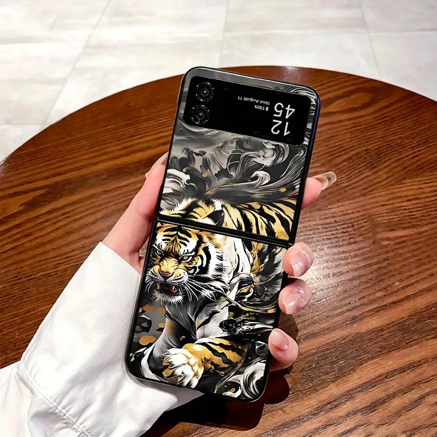 Фото Чехол для телефона Ukiyo E Tiger для Samsung Galaxy Z Flip 7 6 5 4 3 Z Fold 7 6 5 4 3 №4