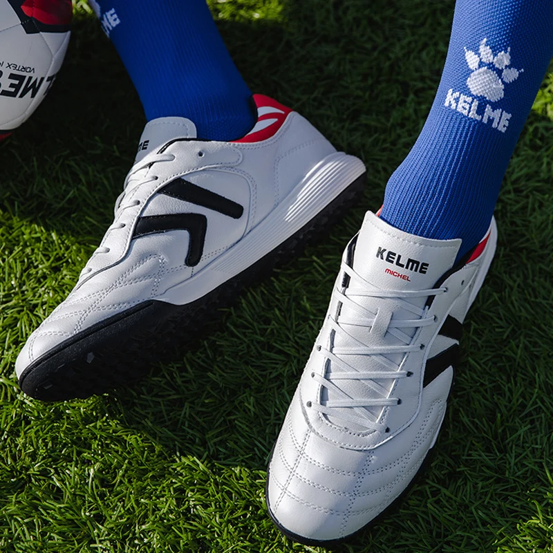 KELME Futsal Football Shoes Professional Competition Sneakers TF Training Sneakers Original Luxury Sneakers Male ZX80011017