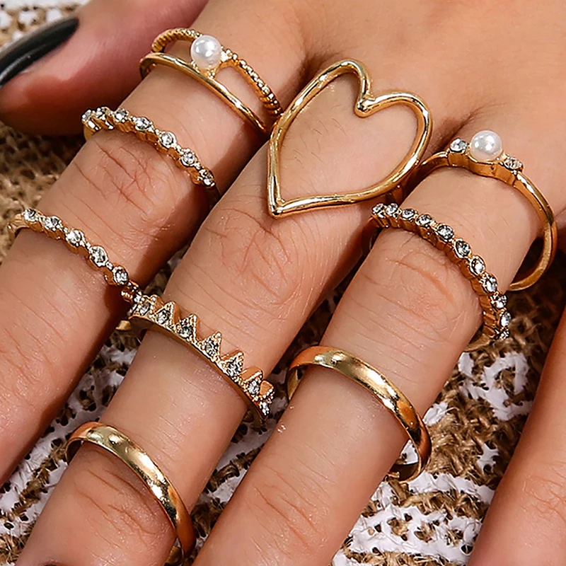 Набор женских колец в форме большого сердца |