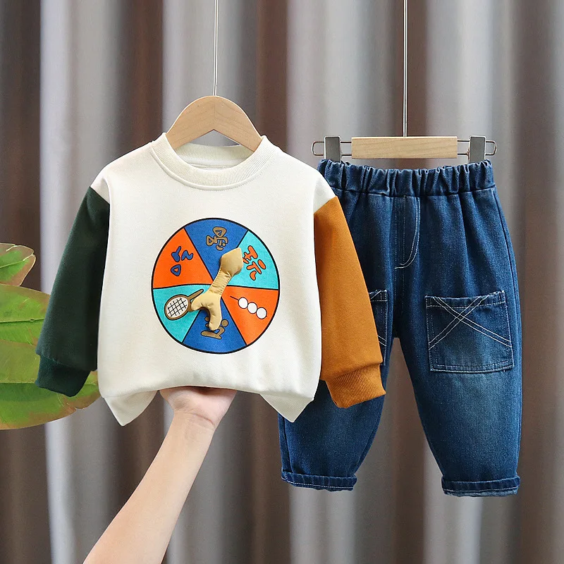 

Корейский Осенний комплект одежды для маленьких мальчиков из 2 предметов, комбинированные пуловеры с мультяшным рисунком, джинсовые брюки с эластичным поясом, детский наряд для мальчиков, детские костюмы для мальчиков