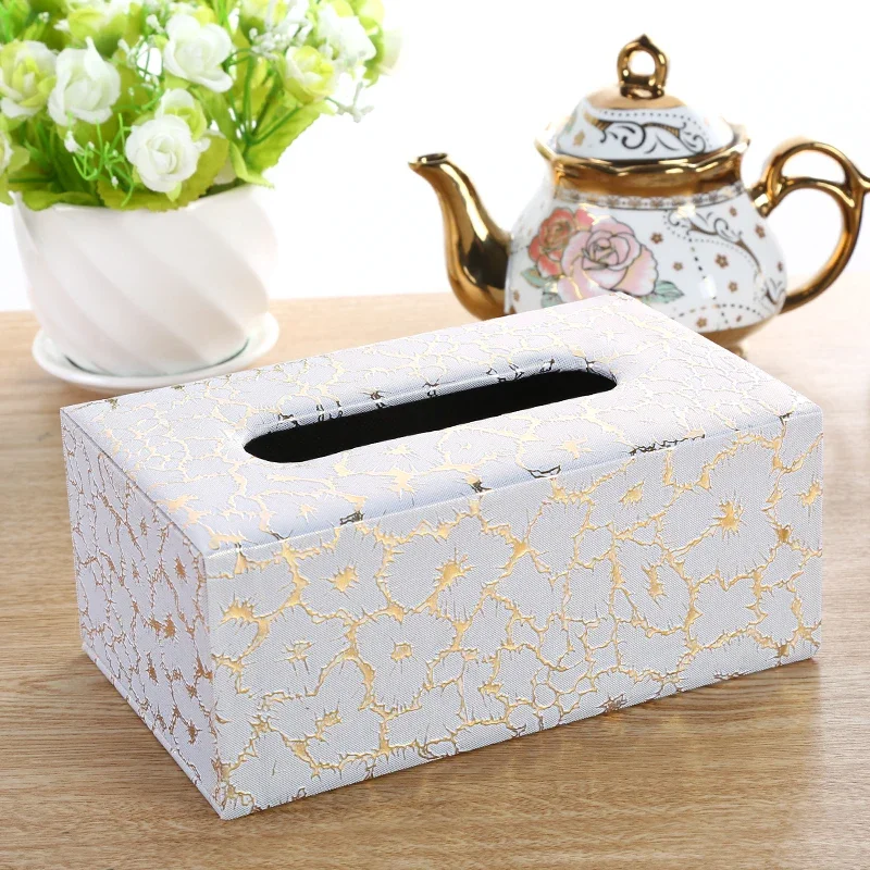 

Кожаная коробка для салфеток